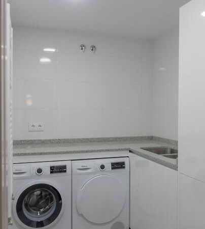 Sakura Homes Ponferrada Centro 8 Plazas Exteriör bild