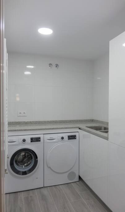Sakura Homes Ponferrada Centro 8 Plazas Exteriör bild